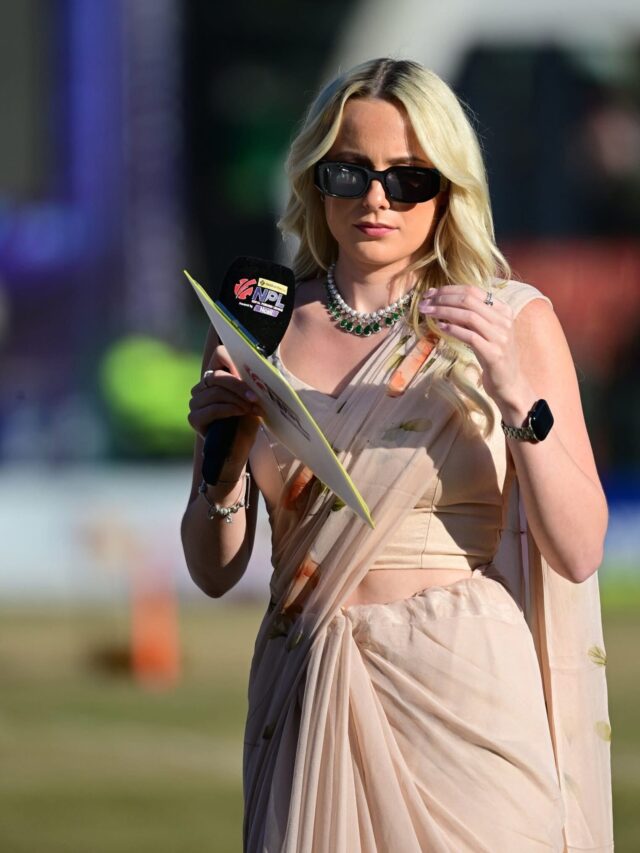 Who is Jess Crowe? Net Worth, Salary, Husband, Pics